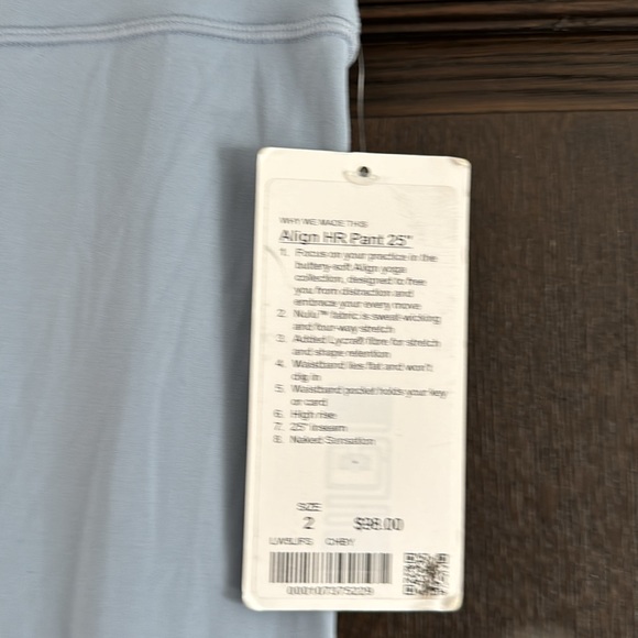 Lululemon Chambray Align HR pant 25” size 2 - Picture 3 of 4